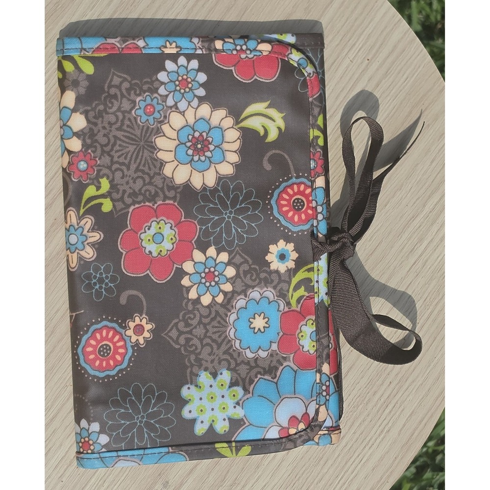 Thirty-One Fold and Go Trifold Organizer Floral Print Notepad Holder